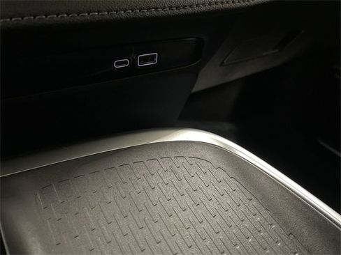 Certified 2025 Buick Enclave Preferred image 30