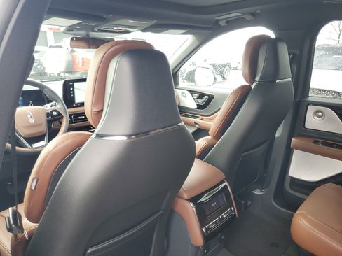 New 2026 Lincoln Aviator Reserve AWD/4WD image 24