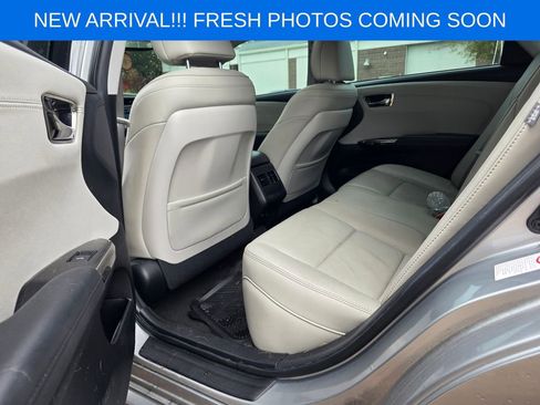 Used 2016 Toyota Avalon Limited image 15