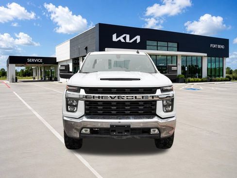 Used 2020 Chevrolet Silverado 2500 LT w/ All Star Edition AWD/4WD image 2