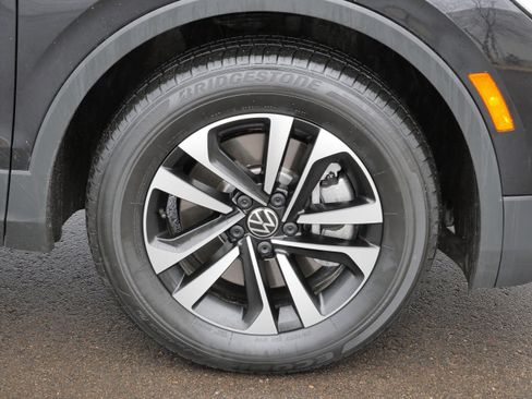 Certified 2022 Volkswagen Tiguan S image 15