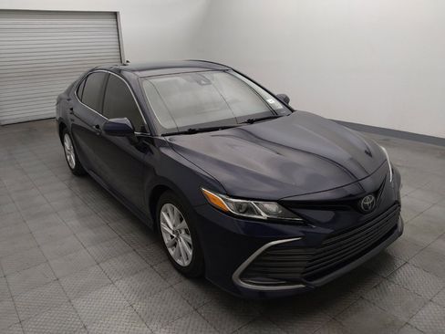 Used 2022 Toyota Camry LE FWD image 13