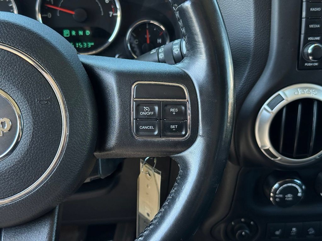 Used 2016 Jeep Wrangler Unlimited Rubicon w/ Dual Top Group AWD/4WD image 24