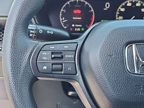 Used 2024 Honda CR-V EX image 16