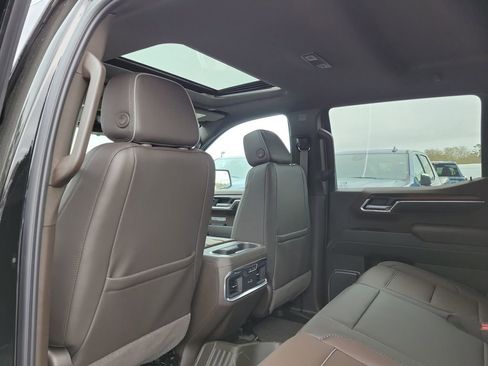 New 2026 GMC Sierra 1500 Denali w/ Denali Reserve Package AWD/4WD image 12