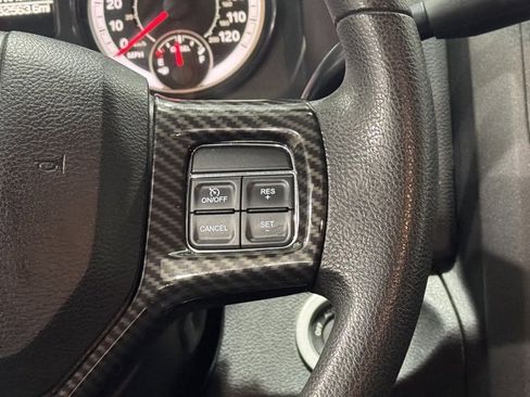 Used 2018 RAM 2500 Tradesman w/ Chrome Appearance Group image 17