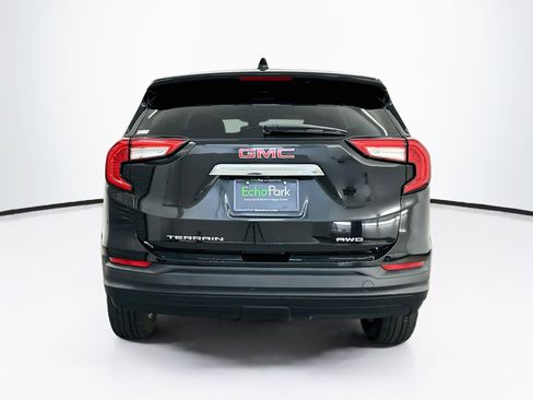 Used 2024 GMC Terrain SLE AWD/4WD image 7