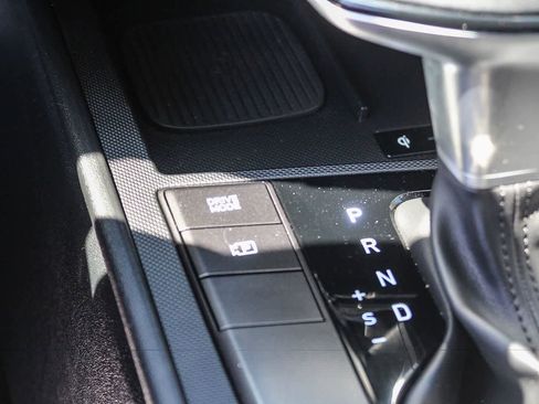 Certified 2025 Hyundai Elantra Sport FWD image 32
