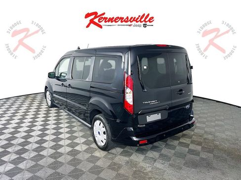 Used 2022 Ford Transit Connect XLT FWD image 5