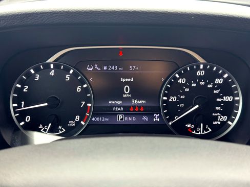 Used 2024 Nissan Frontier SL w/ Technology Package image 26