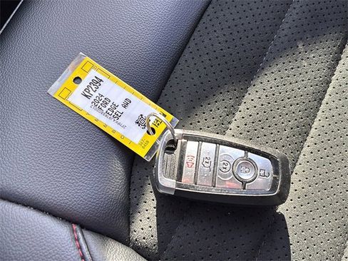 Used 2024 Ford Edge ST-Line image 41