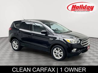Used 2017 Ford Escape SE FWD video 1