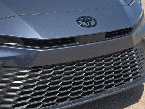 New 2026 Toyota Camry SE w/ Convenience Package FWD image 7