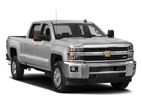 Used 2018 Chevrolet Silverado 2500 LT w/ LT Convenience Package AWD/4WD image 9