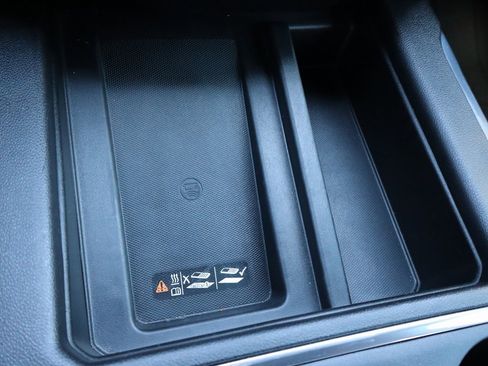 Used 2021 Chevrolet Silverado 1500 High Country w/ Technology Package image 15