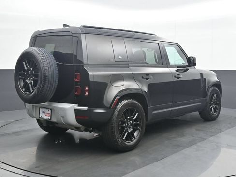 Used 2024 Land Rover Defender 110 S AWD/4WD image 6