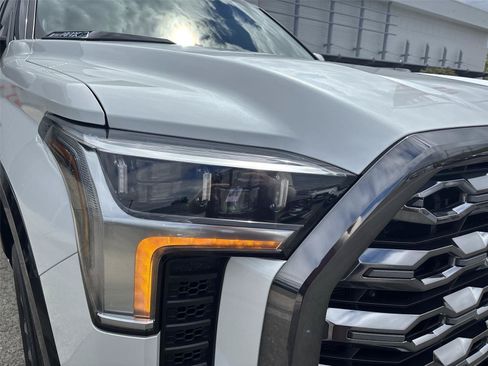 Used 2023 Toyota Tundra Platinum AWD/4WD image 6
