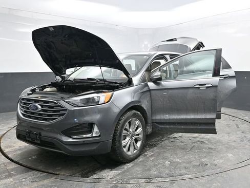 Used 2022 Ford Edge Titanium image 42