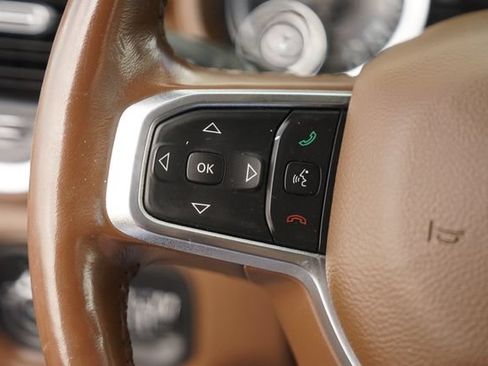 Used 2020 RAM 1500 Laramie w/ Off Road Group AWD/4WD image 22