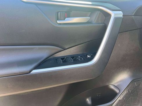 Certified 2025 Toyota RAV4 XLE AWD/4WD image 20