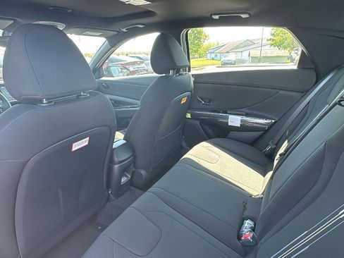 New 2026 Hyundai Elantra SEL Sport Premium FWD image 9