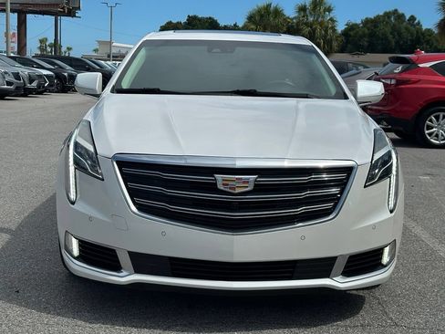 Used 2019 Cadillac XTS Luxury w/ Driver Awareness Package FWD image 9