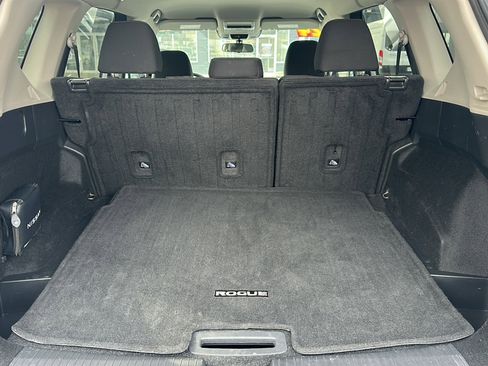 Used 2024 Nissan Rogue S image 21