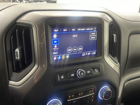 Used 2024 Chevrolet Silverado 2500 Custom w/ Custom Value Package AWD/4WD image 8