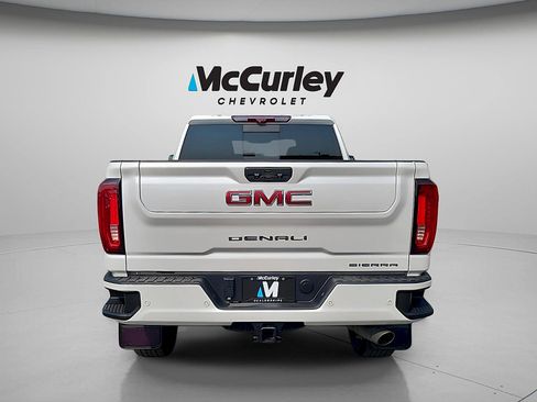 Used 2022 GMC Sierra 3500 Denali w/ Denali Ultimate Package AWD/4WD image 6