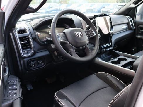 Used 2025 RAM 2500 Laramie image 15