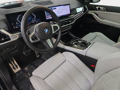 Used 2024 BMW X5 sDrive40i w/ M Sport Package RWD image 19