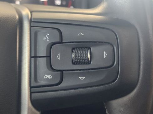 Used 2022 GMC Yukon XL SLT w/ SLT Premium Package image 35