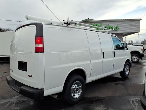 Used 2015 GMC Savana 2500 image 5