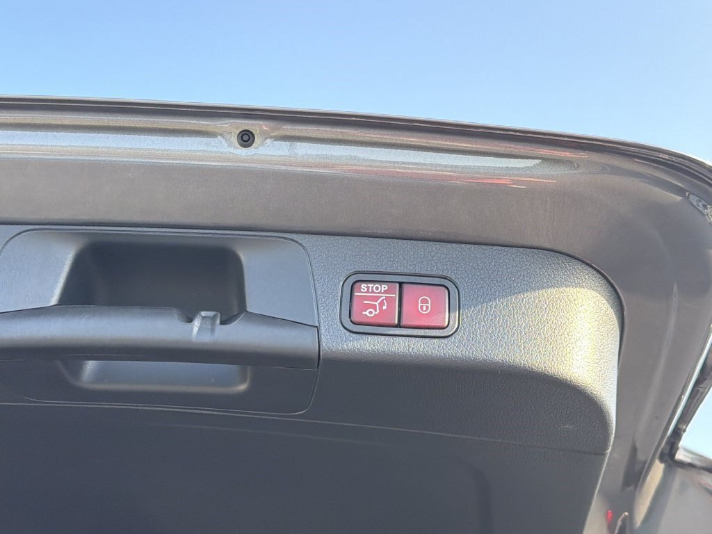 Certified 2026 Mercedes-Benz GLB 250 4MATIC image 15