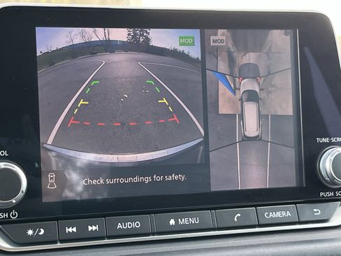 Used 2021 Nissan Rogue SL image 31