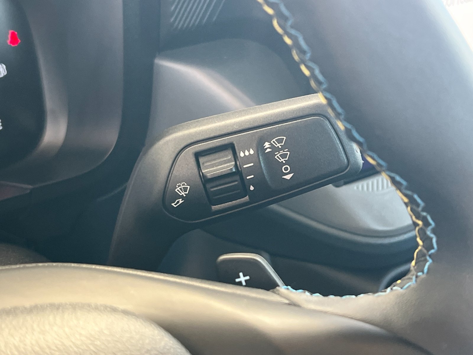 Used 2025 Ford Maverick Lobo AWD/4WD image 29