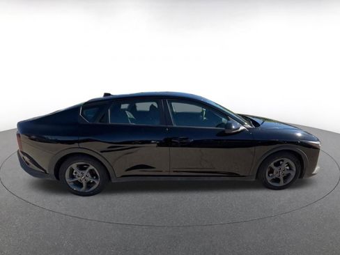 Used 2025 Kia K4 FWD image 16