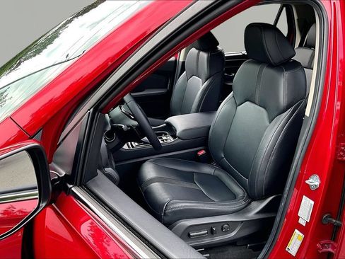 Used 2025 Honda Pilot EX-L image 17