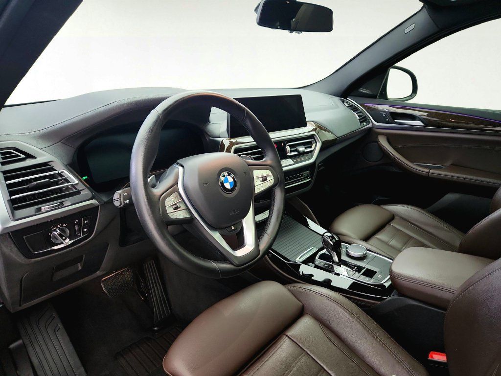 Used 2022 BMW X4 xDrive30i AWD/4WD image 9