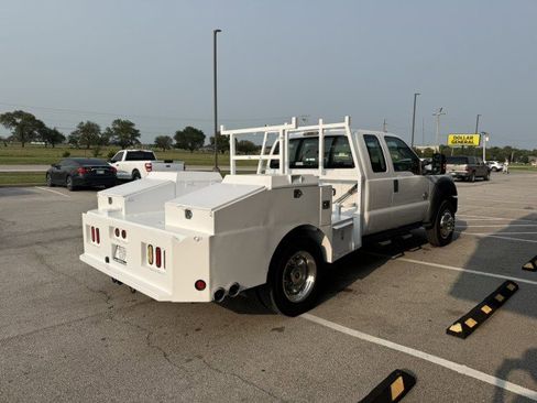 Used 2014 Ford F450 XL w/ Power Equipment Group image 2