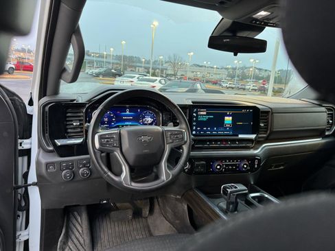 Used 2023 Chevrolet Silverado 1500 LT Trail Boss w/ Protection Package image 14