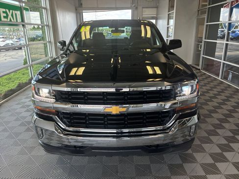 Used 2018 Chevrolet Silverado 1500 LT w/ All Star Edition AWD/4WD image 2