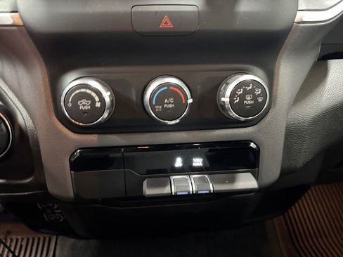 Used 2022 RAM 1500 Big Horn AWD/4WD image 15