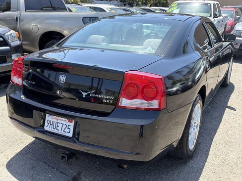 Used 2010 Dodge Charger SXT RWD image 5