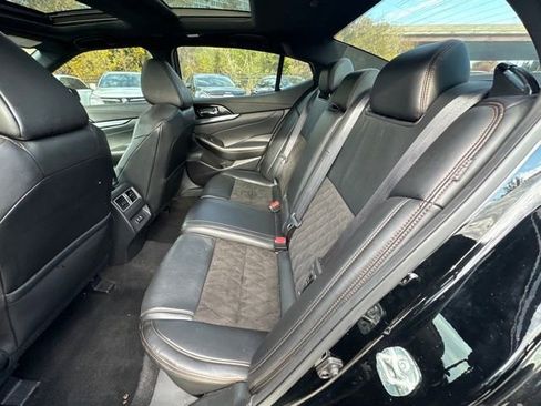Used 2023 Nissan Maxima SR w/ Sport Mat Group image 11