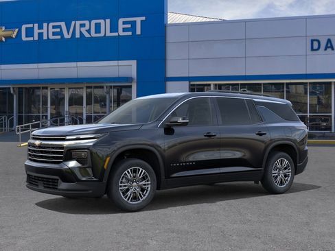 New 2026 Chevrolet Traverse LT image 2