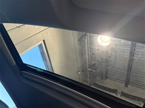 Used 2023 GMC Sierra 1500 Denali w/ Denali Reserve Package image 21