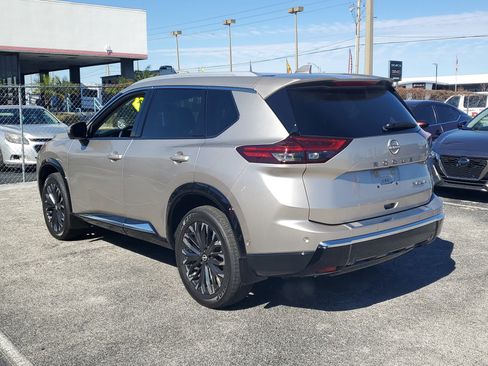 Certified 2024 Nissan Rogue Platinum image 9