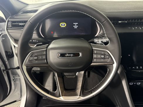 New 2026 Jeep Grand Cherokee L Limited AWD/4WD image 16
