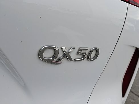 Used 2022 INFINITI QX50 Luxe w/ Cargo Package image 34